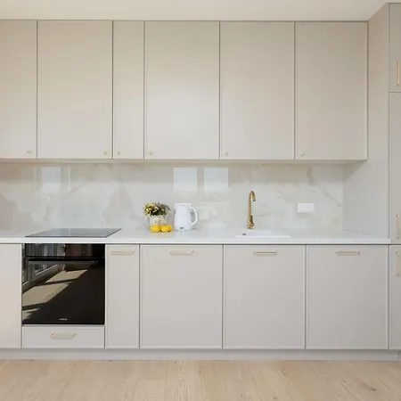 Appartamento Air-conditioned With Parking And Balcony By Renters Varsavia